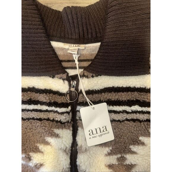 a.n.a. Women’s  Southwest Aztec Fleece Poncho Cape Jacket One Size NWT. $140 17 - Picture 4 of 9